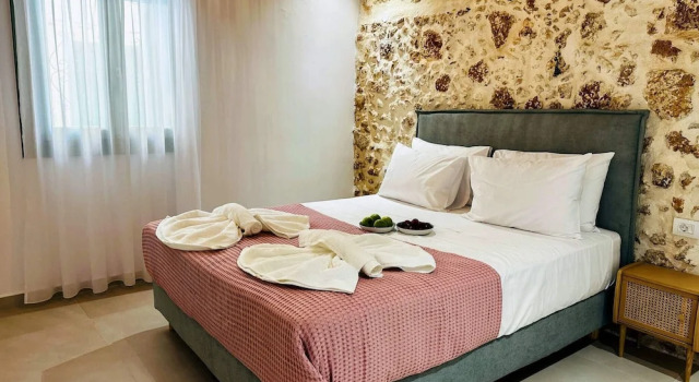 Roussos Place - Next To Splantzia Square - 2bd 2ba, Забронировать Отель Ханья периферийная единица Ханья, рядом с Муниципальный рынок Ханьи