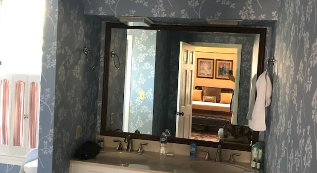 Номер Luxury The Elizabethtown Inn