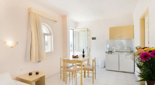 Апартаменты Eugenia Studios & Apartments