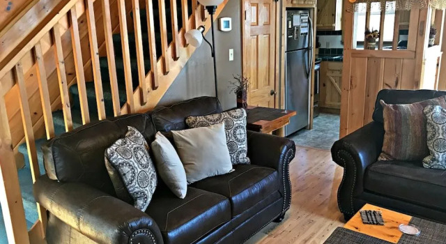 Alpine Vista - 3 Br cabin by RedAwning