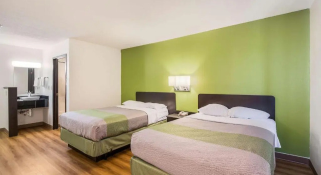 Четырёхместный номер Standard Dakota Inn Fargo