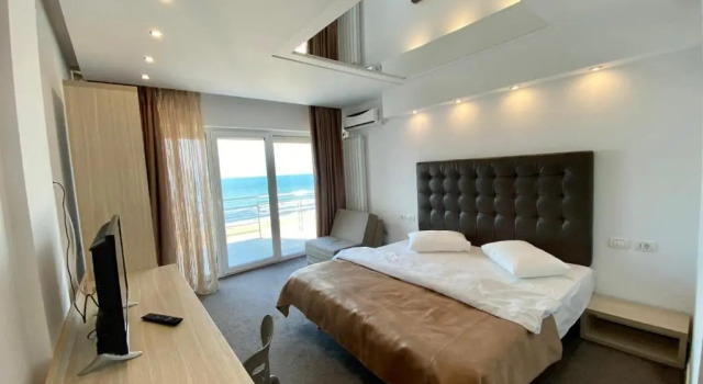 Трёхместный номер Deluxe seafront Ella by the sea Residence