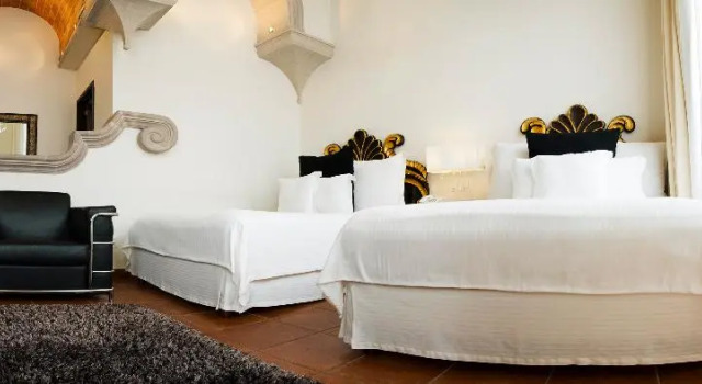 Двухместный номер Standard с балконом Hotel Herencia By Hosting House