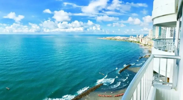 Апартаменты Standard Apartamentos | Frente al Mar + Primera Linea de Playa | Piscina TOP