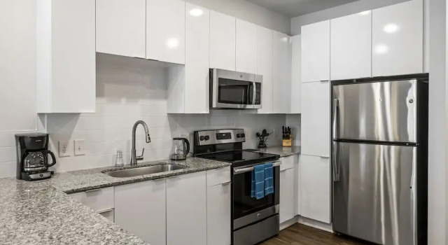 Spectacular Suite 1BR 1BA Apt I - Includes Bi-weekly Cleanings Linen Change, 预订 公寓 亚特兰大 佐治亚州