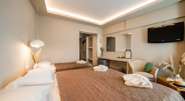 Четырёхместный номер Standard Aeolos Bay Tinos