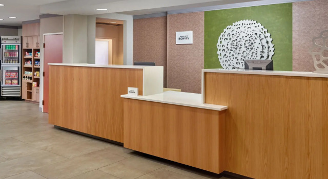 Fairfield Inn & Suites by Marriott Warner Robins, Boek Hotel Hotels in Georgia met parkeren, Parkeren