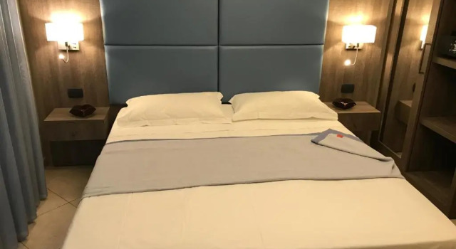 Номер Standard Napoli Comera