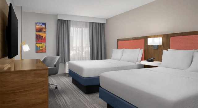 Четырёхместный номер Standard Hampton Inn & Suites Denver-Cherry Creek