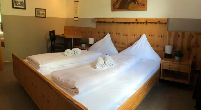 Hotel Zum Deutschen Eck, Rezervasyon Otel Velbert Kuzey Ren-Vestfalya