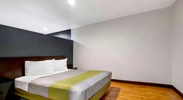 Номер Standard Studio 6-Portland, OR