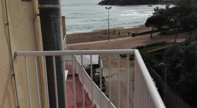Двухместный номер Comfort с балконом Hostal La Fosca