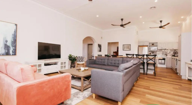 Коттедж Dunkley House Bathurst Large CBD Heritage Home, Sleeps 10