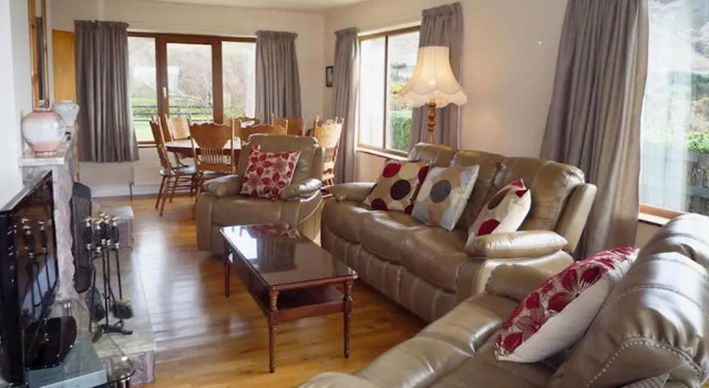 Behy Lodge Glenbeigh by Trident Holiday Homes, Book Hotel Glenbeigh Ring of Kerry