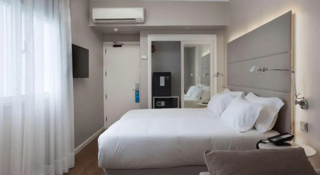 Двухместный номер Standard Отель NH Las Palmas Playa las Canteras