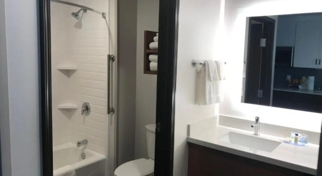 Люкс Staybridge Suites - Sioux Falls Southwest by IHG