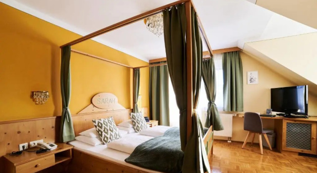 Двухместный номер Comfort с балконом Hotel Garni Thermenoase