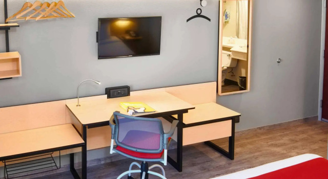 City Express by Marriott San Luis Potosi Zona Industrial, Забронировать Отель Отели Сана Луис Потоси с парковкой, Парковка