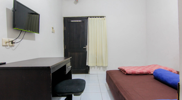 Номер Standard JJ House Wahid Hasyim