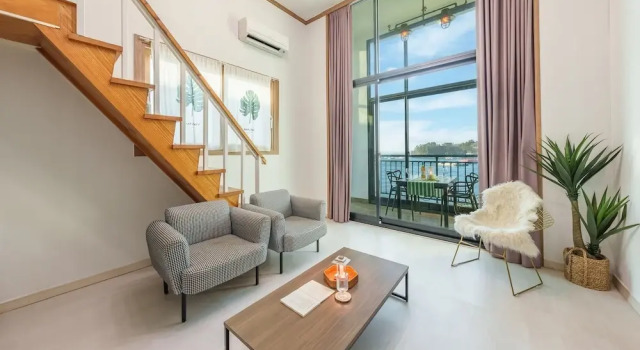 Номер Standard c 1 комнатой с видом на океан Yeosu Porrr Ocean View Pension