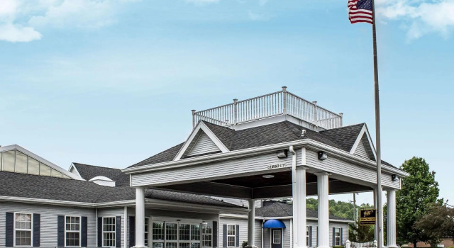 Номер Standard Comfort Inn Splash Harbor