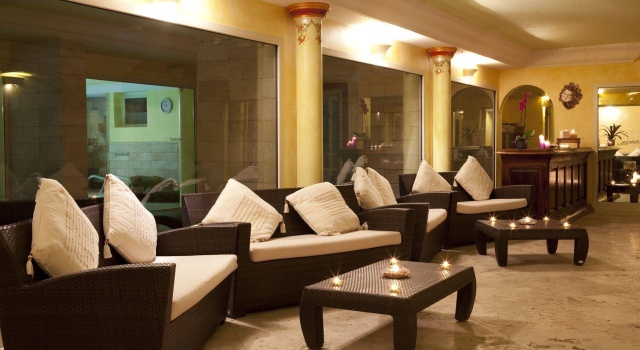 Phi Hotel Sighientu