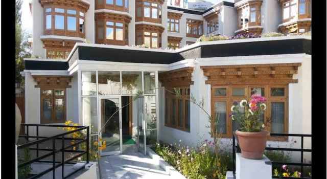 Hotel New Glacier View, Забронировать Отель Отели Джамму и Кашмира с завтраком, Завтраки
