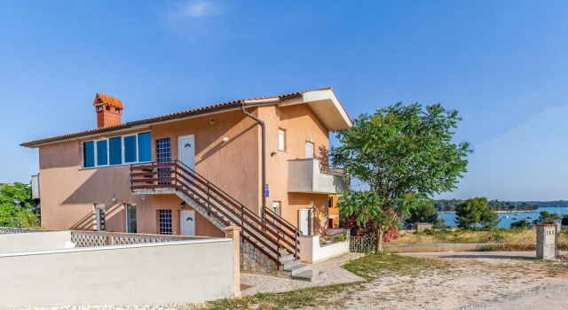 Awesome Apartment in Medulin With Wifi and 2 Bedrooms, Reserva ahora Apartamento Hoteles en Pula con aparcamiento, Aparcamiento