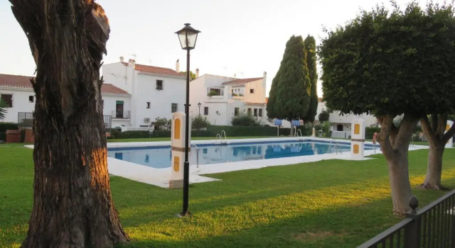Апартаменты Apartamento bien situado en Marbella