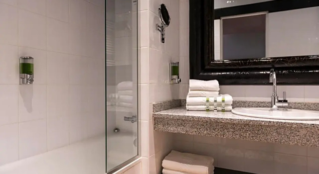 Семейный номер Standard Hotel Villa Nicolo - Tour Eiffel
