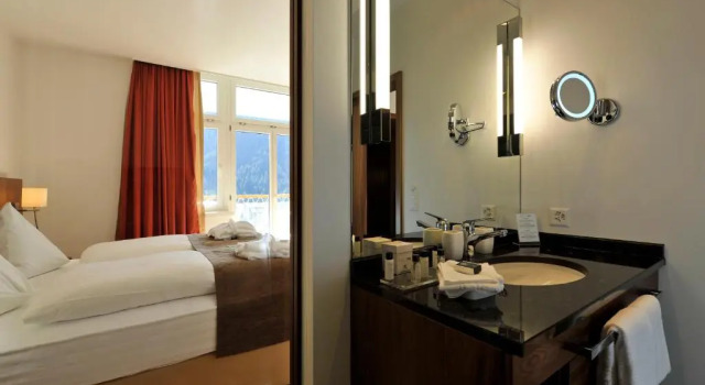 Двухместный номер Superior Waldhotel & SPA Davos - for body & soul