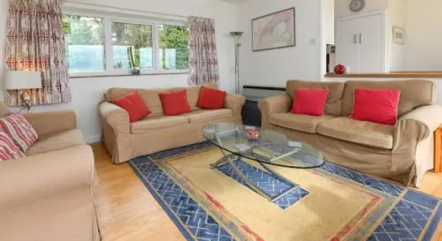 16 Glyn Y Marian, Book Hotel Hoteller i Llanbedrog med parkering, Parkering