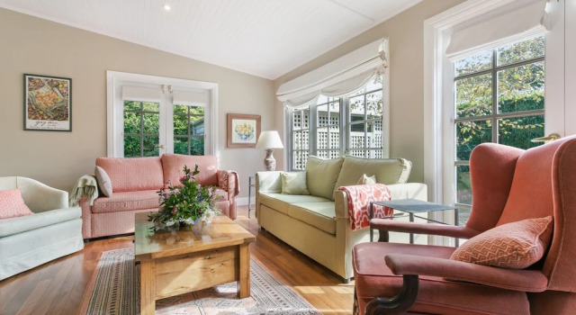 Коттедж Lynton Cottage