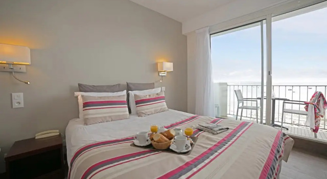 Двухместный номер Standard с балконом и с видом на море Hotel De la Plage