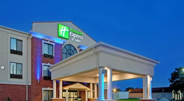 Люкс с 2 комнатами Holiday Inn Express & Suites - South Bend - Notre Dame Univ