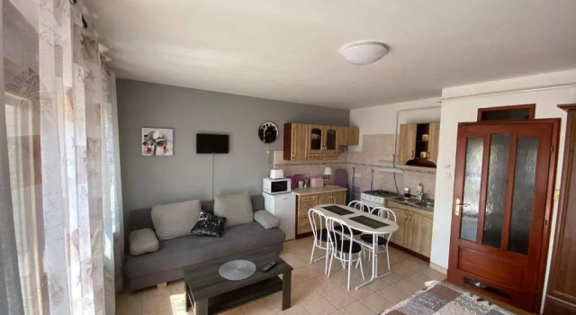 Апартаменты Standard Hellasz Apartman