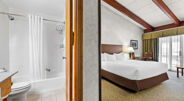 Двухместный номер Standard с балконом Best Western Adirondack Inn