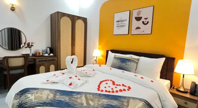 Трёхместный семейный номер Standard ORCHID Hotel