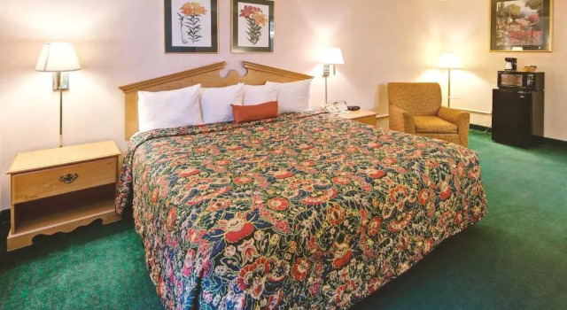 Номер Standard Roseville Inn