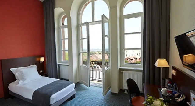 Номер Comfort Hôtel Val-Vignes Colmar Haut-Koenigsbourg, The Originals Relais