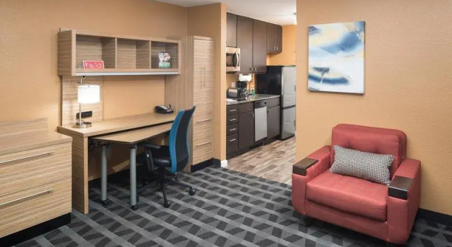 Четырёхместный люкс с 2 комнатами TownePlace Suites by Marriott Panama City