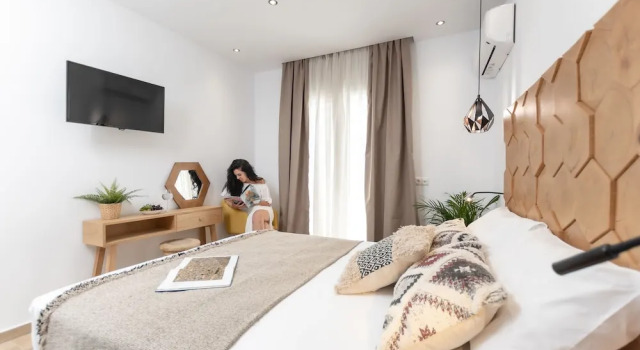 Двухместная студия Superior с балконом Galazia Apartments