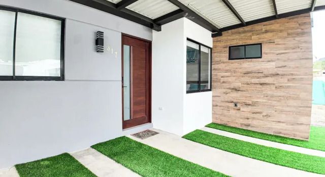 Macaw House with private pool, Забронировать Гостевой дом Гостевые дома Пунтаренаса, Гостевой дом