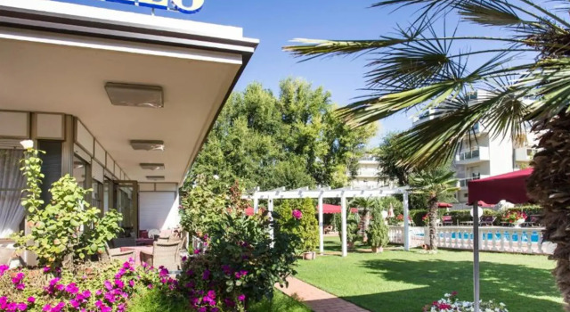 Hotel Apollo