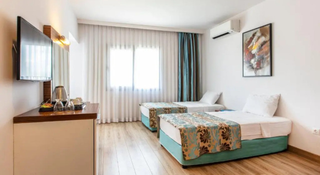 Четырёхместный номер Family Palm Wings Beach Resort & Spa Kusadasi- All Inclusive