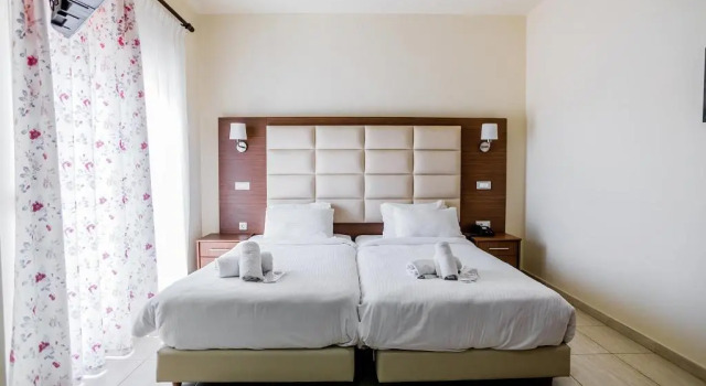 Трёхместный номер Standard с балконом Thalassa Apart Hotel