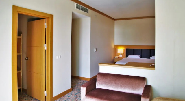 Семейный номер Standard с 2 комнатами с видом на море Adrina Termal Health & SPA Hotel