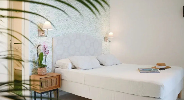 Pezz Pezz Amalfi Coast Suites, Book Hotel Praiano Amalfi Coast