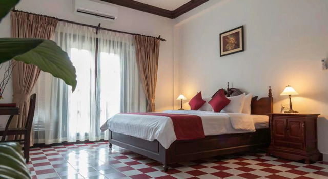 Люкс с 2 комнатами Chateau dAngkor La Residence