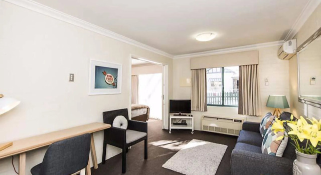 Subiaco Village 28, Book Hotel Hoteller i Perth med pool, Swimmingpool